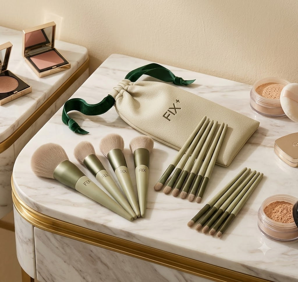 Green Makeup Brush for Smooth And professional Makeup, set of 13 pic